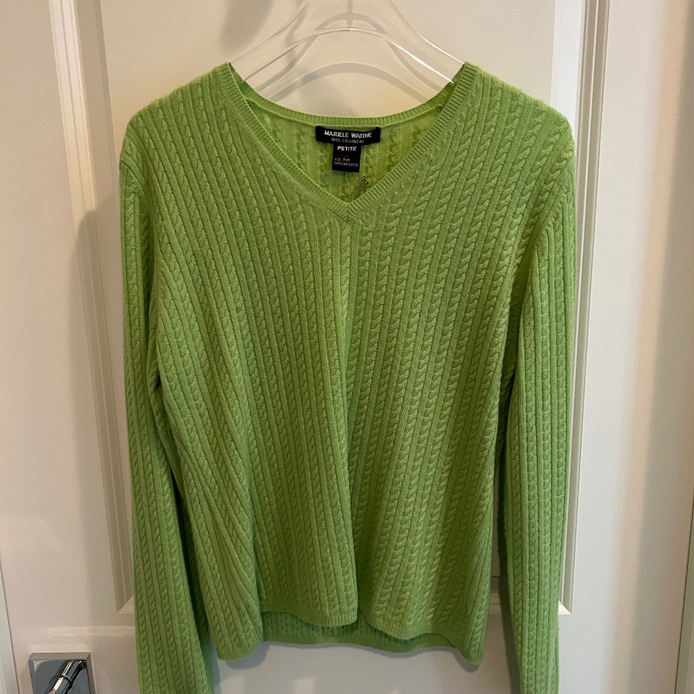 NWT Petite green cashmere sweater
